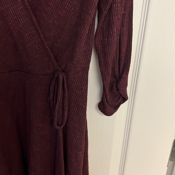 Maurice’s burgundy dress size Medium - Picture 3 of 3
